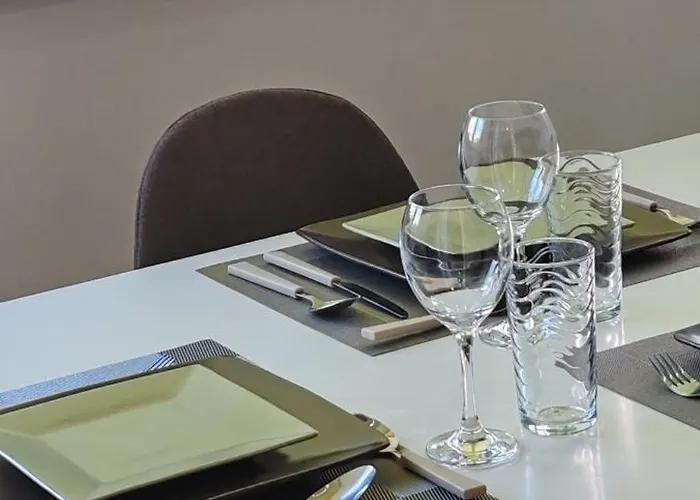 Lägenhet Spacious, Comfortable *